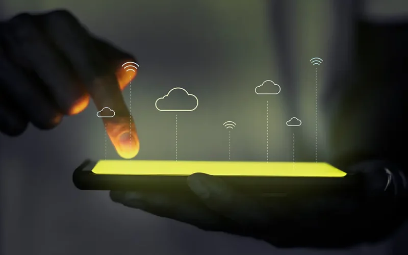 tela-do-projetor-de-holograma-com-tecnologia-de-sistema-em-nuvem
